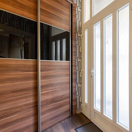 Warm & Cozy Central Home By Anna Budapest Exterior photo